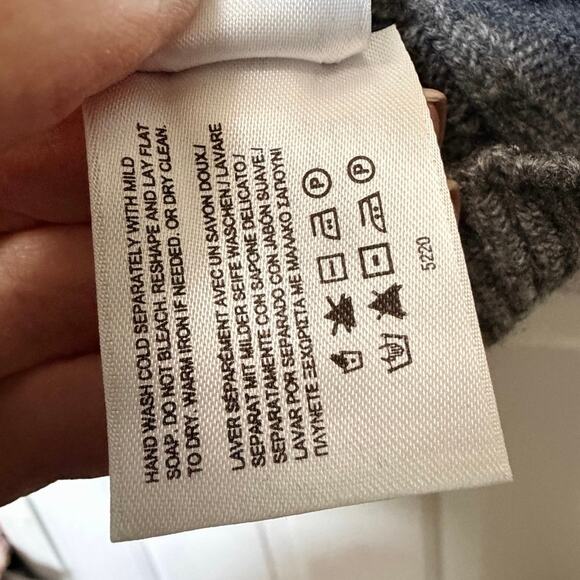 Brooks Brothers Italian Cashmere Cable Knit V-Neck Sweater – Women’s M - Picture 7 of 11